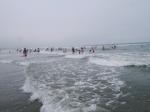【海水浴】波崎海水浴場では、子どもでもボディーボードで波に乗る！の写真のサムネイル写真10